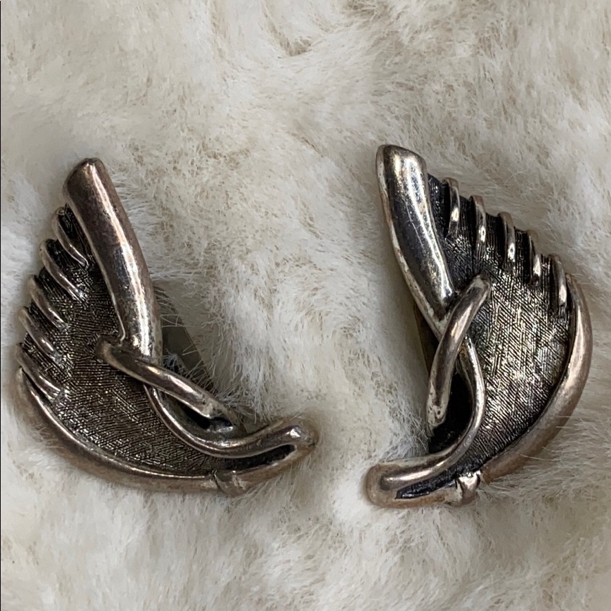 Tortalani Earrings Clip On 35$